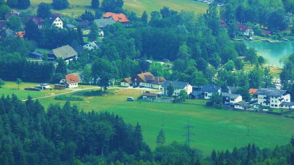 Landhaus Scherling Daire Keutschach am See Dış mekan fotoğraf
